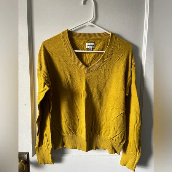 Mustard yellow v neck sweater best sale